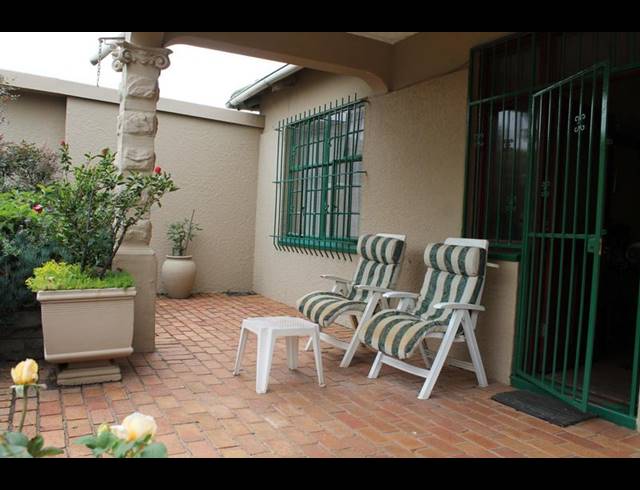 3 BEDROOM HOUSE FOR SALE IN SOUTH KENSINGTON